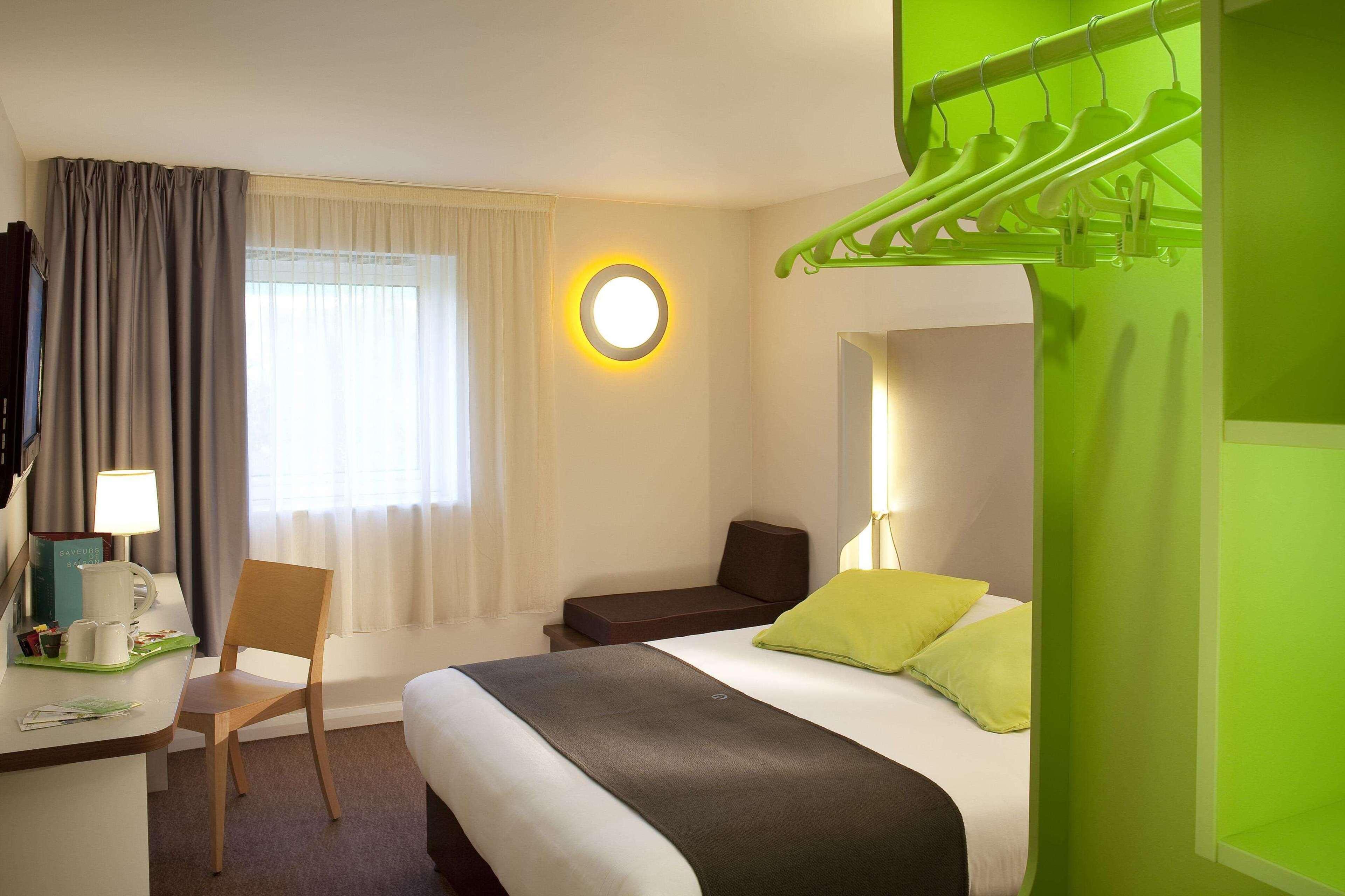 Campanile Hotel Northampton Exterior foto
